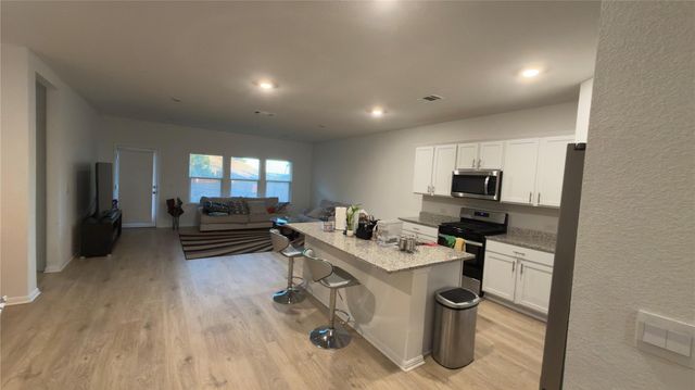 2512 Hackamore DR, Leander, TX 78641