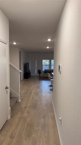 2512 Hackamore DR, Leander, TX 78641