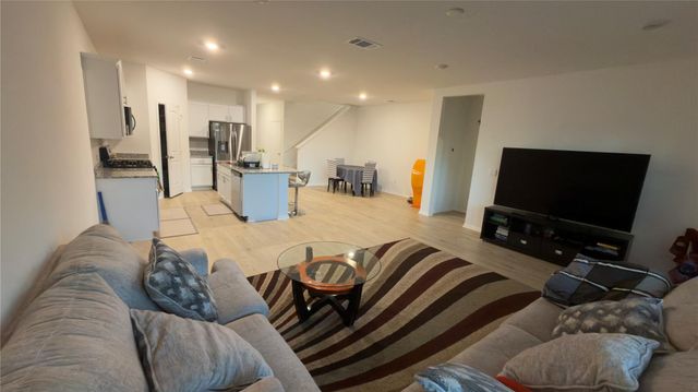 2512 Hackamore DR, Leander, TX 78641