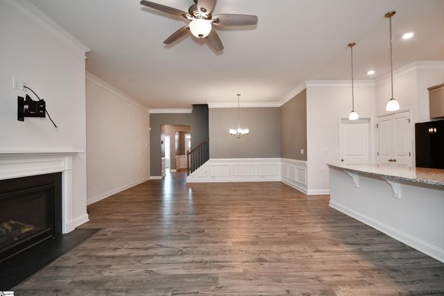 406 Raleighwood Drive, Simpsonville, SC 29681