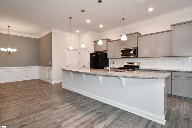 406 Raleighwood Drive, Simpsonville, SC 29681