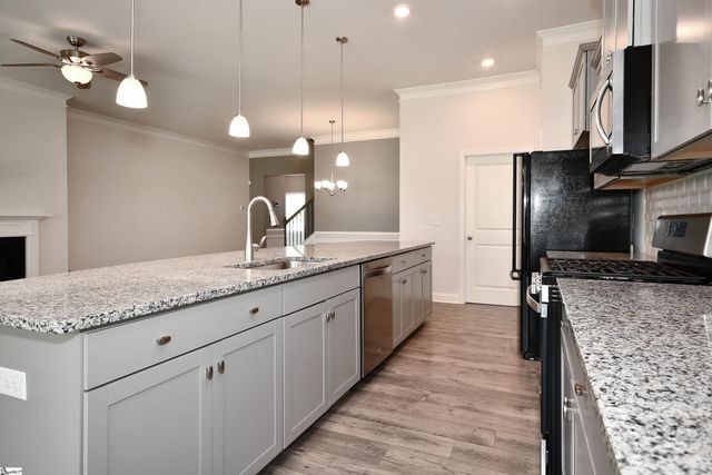 406 Raleighwood Drive, Simpsonville, SC 29681