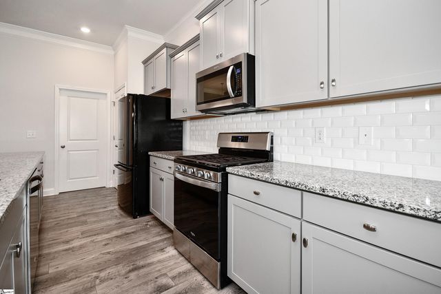 406 Raleighwood Drive, Simpsonville, SC 29681