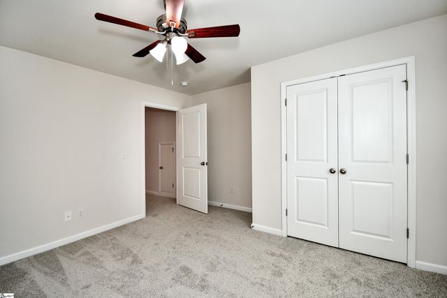 406 Raleighwood Drive, Simpsonville, SC 29681