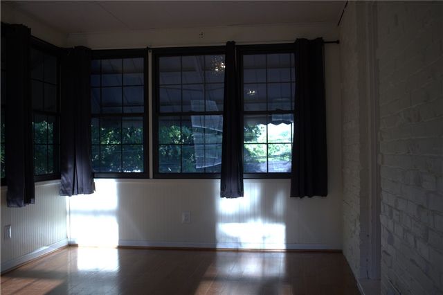 230 Broadway Dr, Pleasant Hills, PA 15236