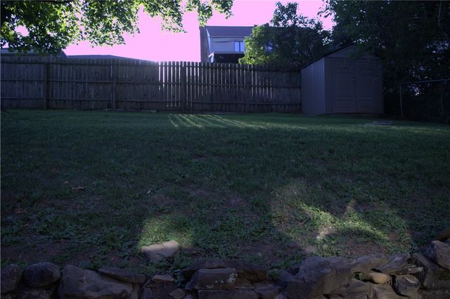 230 Broadway Dr, Pleasant Hills, PA 15236