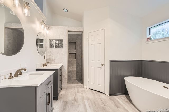 7509 Sidbury Cir, San Antonio, TX 78250