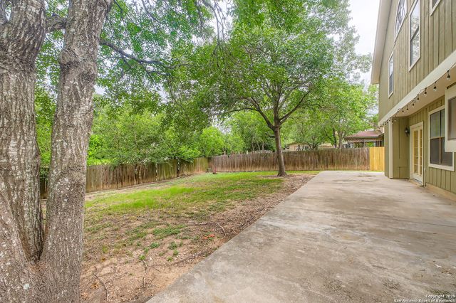7509 Sidbury Cir, San Antonio, TX 78250