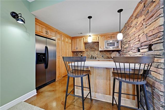 11670 W 147th Street, Olathe, KS 66062