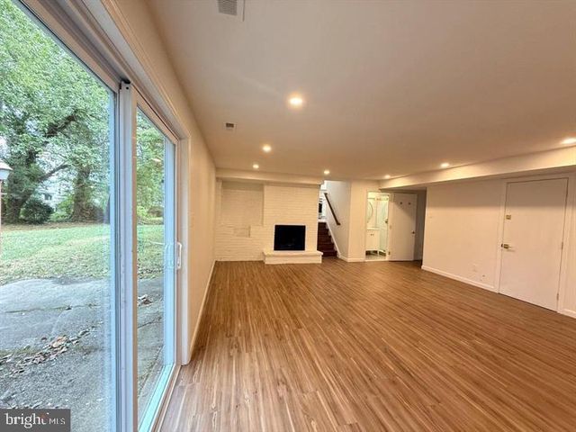 355 CHERRY HILL BLVD, Cherry Hill, NJ 08002