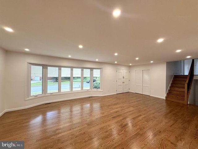 355 CHERRY HILL BLVD, Cherry Hill, NJ 08002