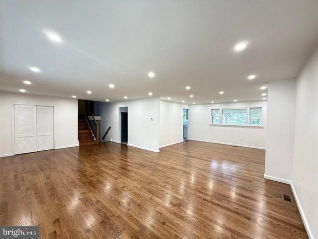 355 CHERRY HILL BLVD, Cherry Hill, NJ 08002