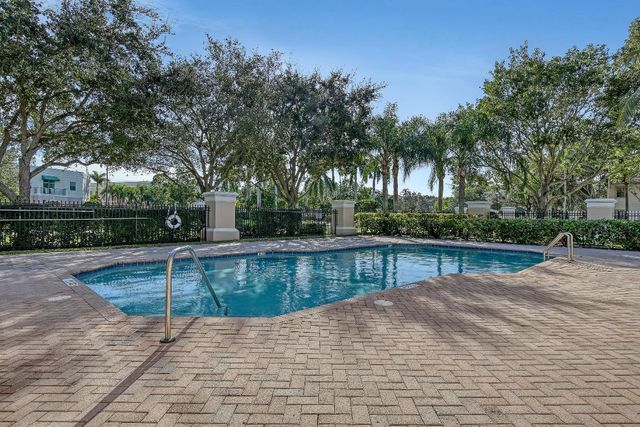 2173 Wingate Bend, Wellington, FL 33414