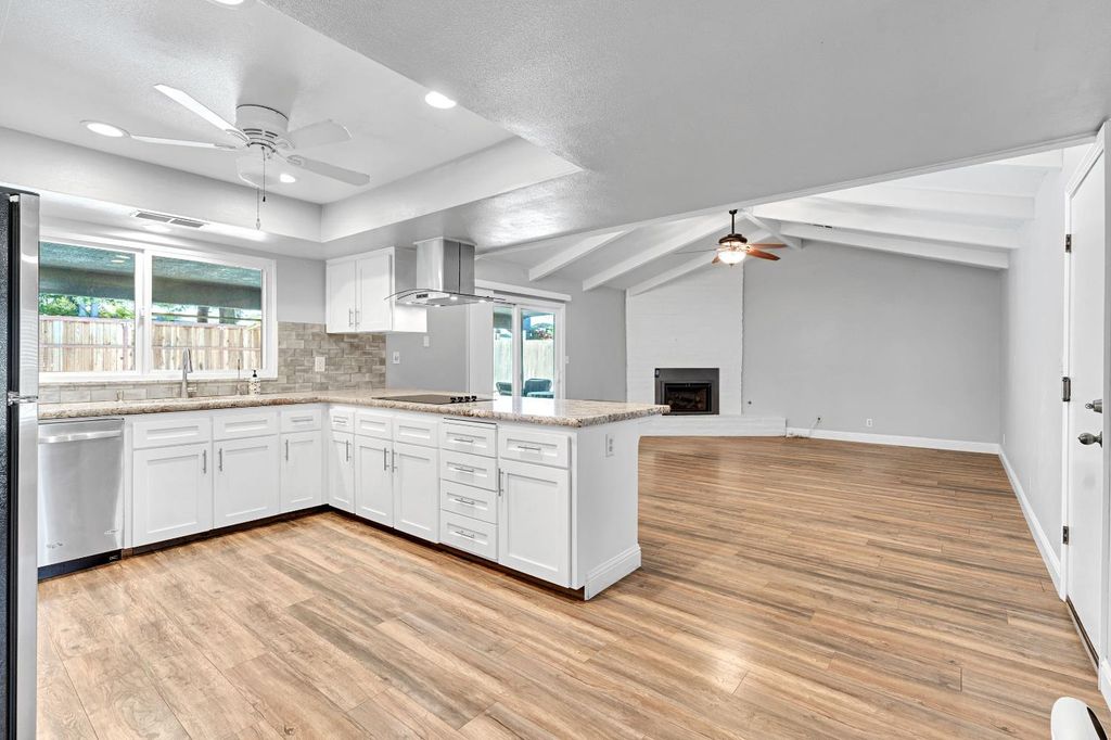 Image 10 of property listing at 6597 N Haslam Avenue, Fresno, CA 93711