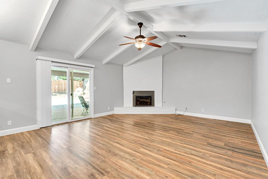 Image 12 of property listing at 6597 N Haslam Avenue, Fresno, CA 93711