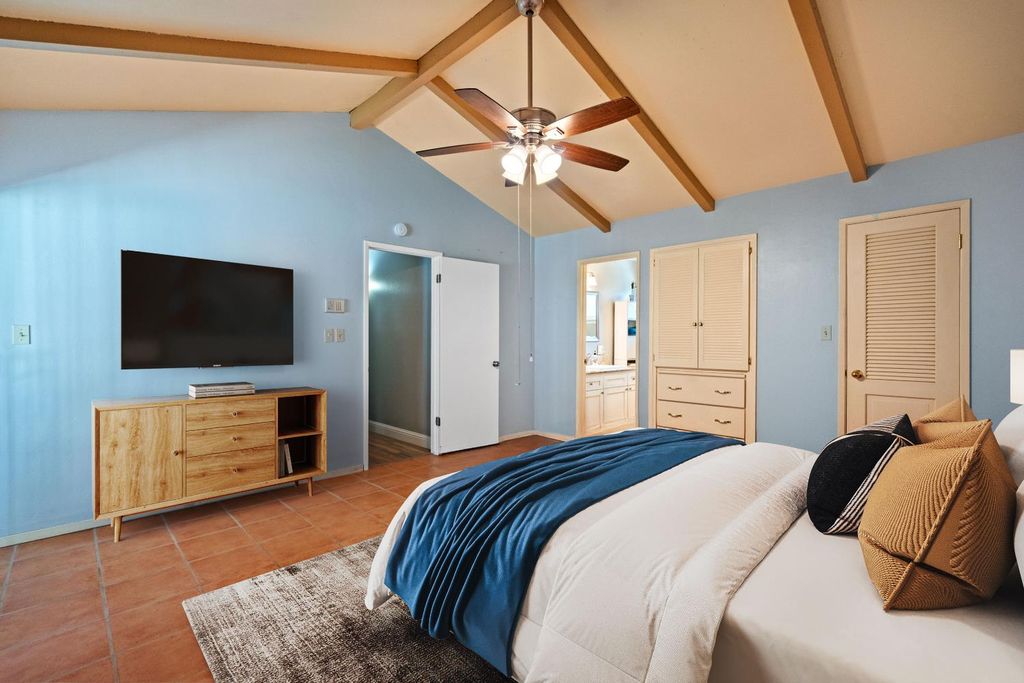 Image 28 of property listing at 6597 N Haslam Avenue, Fresno, CA 93711