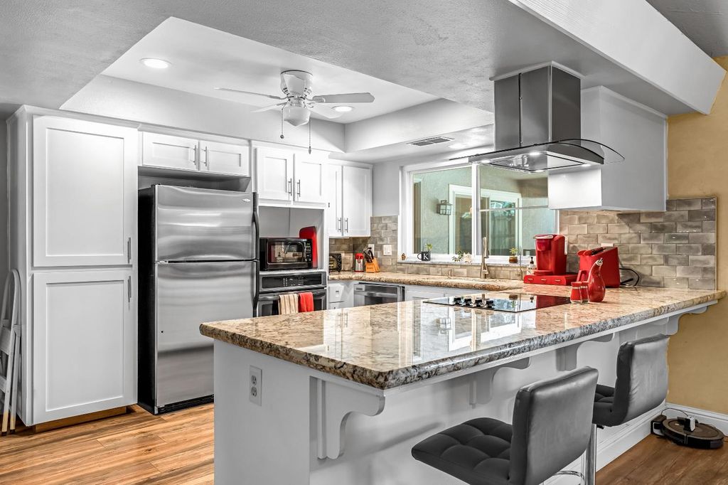 Image 44 of property listing at 6597 N Haslam Avenue, Fresno, CA 93711