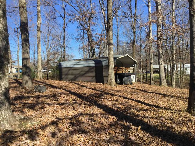 367 CRABTREE RD, Selmer, TN 38375