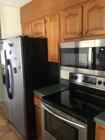 367 CRABTREE RD, Selmer, TN 38375