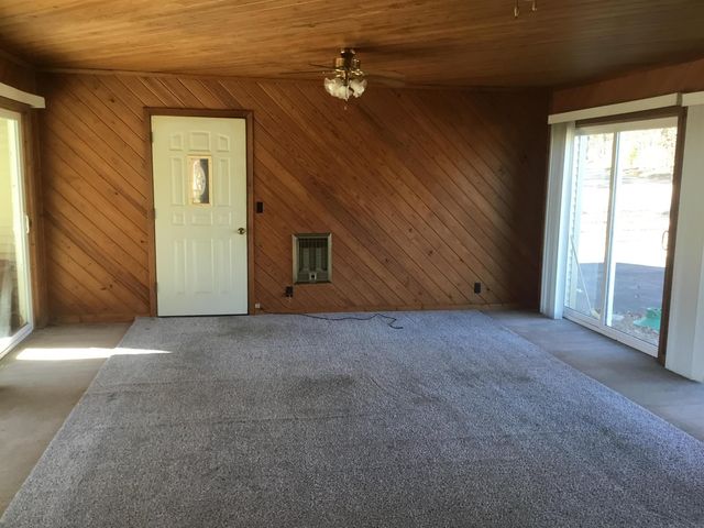 367 CRABTREE RD, Selmer, TN 38375