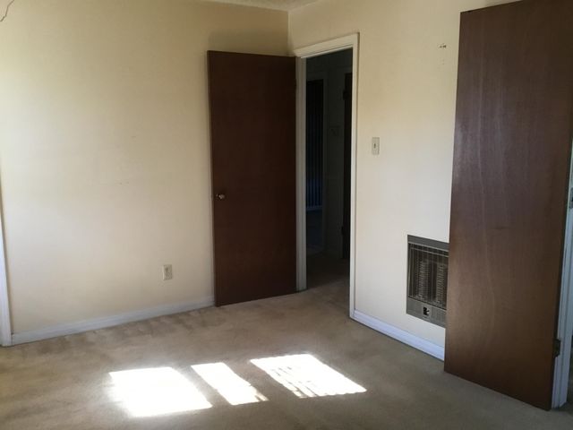 367 CRABTREE RD, Selmer, TN 38375