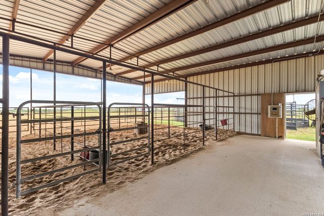 2431 FM 467, Seguin, TX 78155