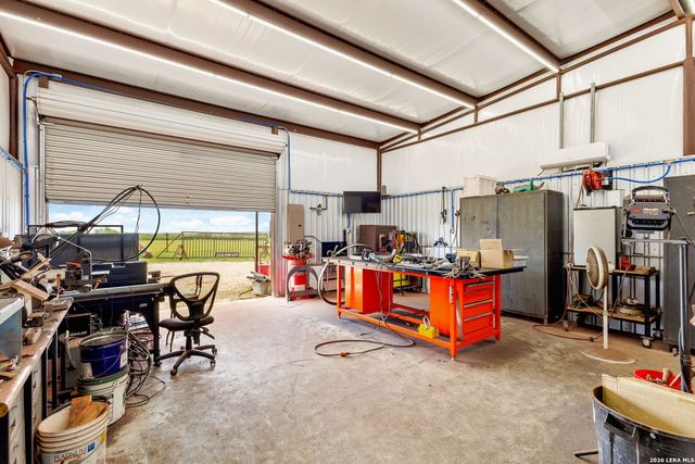 2431 FM 467, Seguin, TX 78155