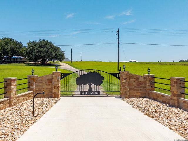 2431 FM 467, Seguin, TX 78155