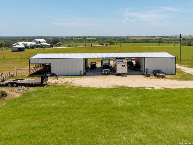 2431 FM 467, Seguin, TX 78155