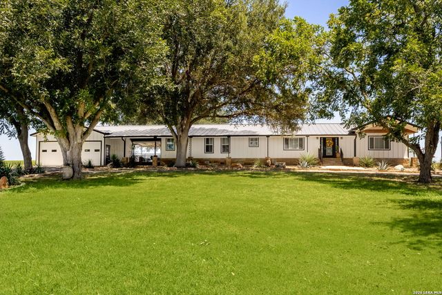 2431 FM 467, Seguin, TX 78155