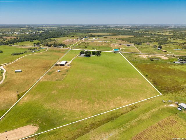 2431 FM 467, Seguin, TX 78155