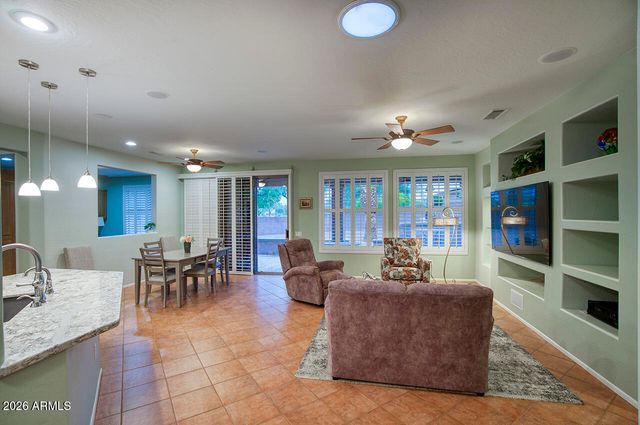 19906 N GOLDEN BARREL Drive, Surprise, AZ 85374