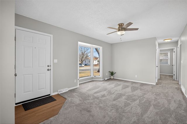 700 Payton Avenue, Des Moines, IA 50315