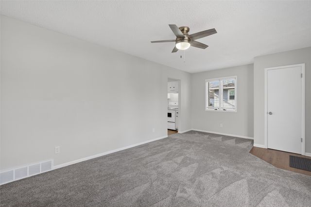 700 Payton Avenue, Des Moines, IA 50315