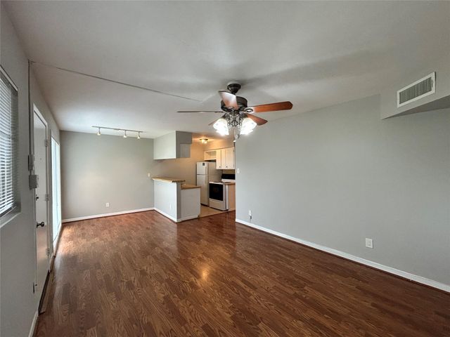 807 Heights Boulevard 6, Houston, TX 77007