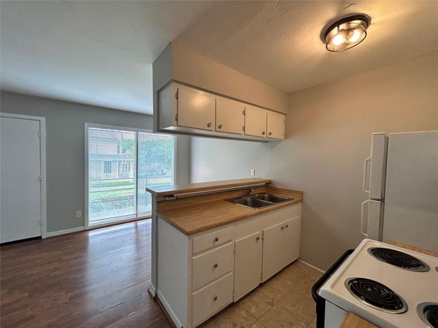 807 Heights Boulevard 6, Houston, TX 77007