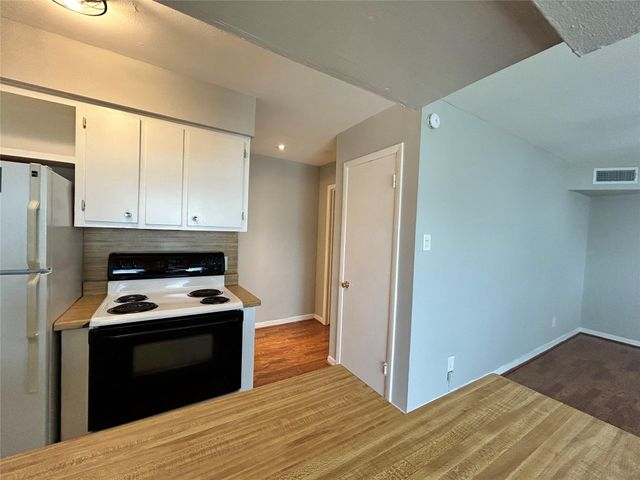 807 Heights Boulevard 6, Houston, TX 77007