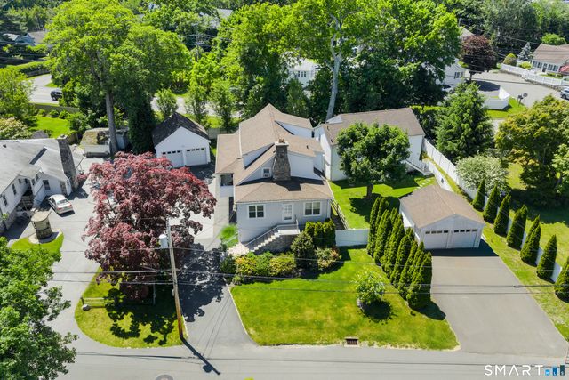 19 Urban Street, New Canaan, CT 06840