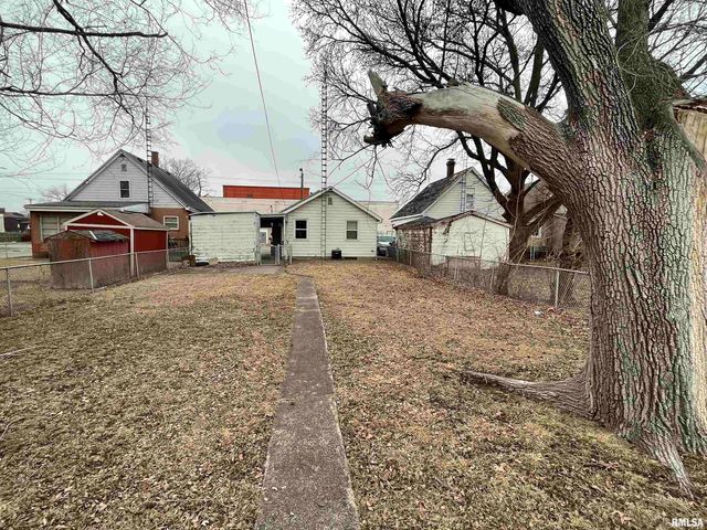 1942 S 11TH Street, Springfield, IL 62703