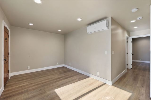 6612 2nd, Los Angeles, CA 90043