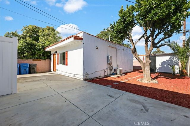 6612 2nd, Los Angeles, CA 90043