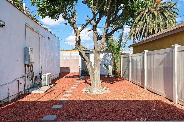 6612 2nd, Los Angeles, CA 90043