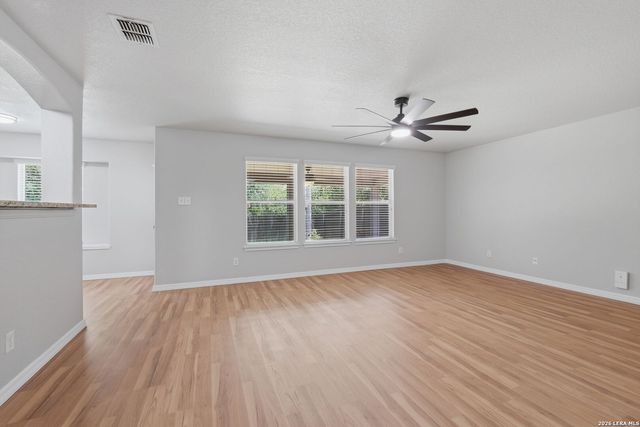 10223 Huisache Fld, Helotes, TX 78023
