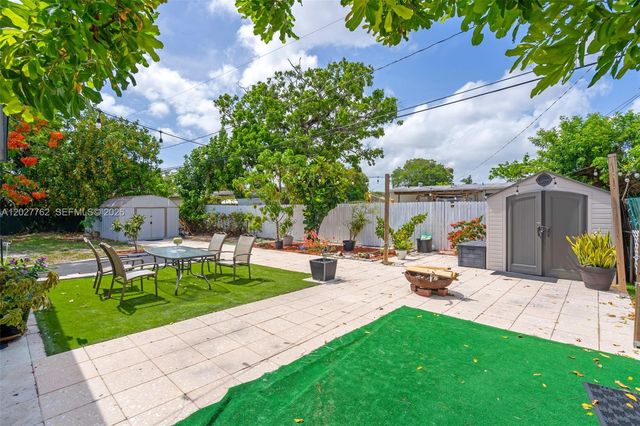 255 NE 41st Ct, Deerfield Beach, FL 33064