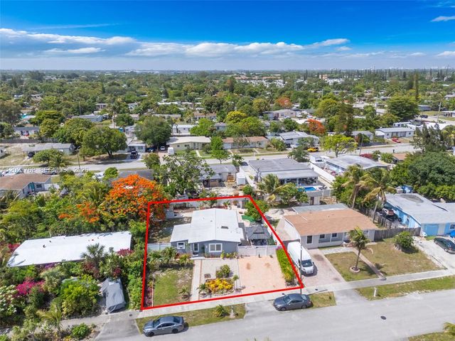 255 NE 41st Ct, Deerfield Beach, FL 33064