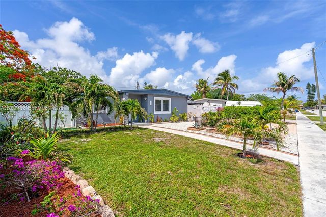 255 NE 41st Ct, Deerfield Beach, FL 33064