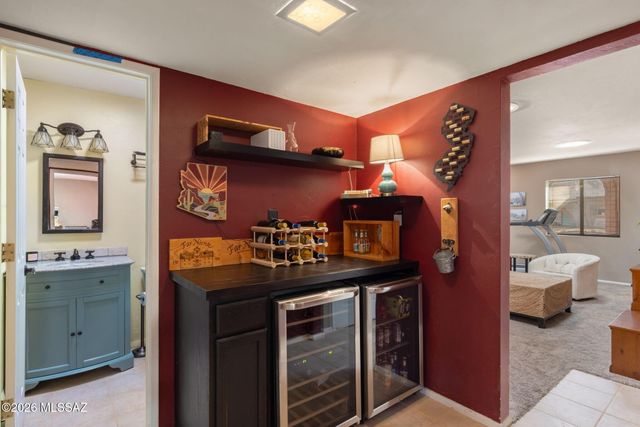 7351 E Sabino Vista Drive, Tucson, AZ 85750