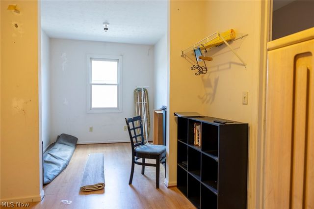 7571 Pleasant Run Drive, Seven Hills, OH 44131