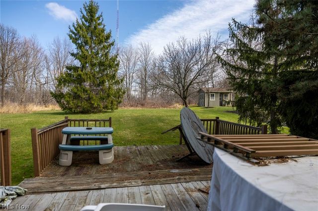 7571 Pleasant Run Drive, Seven Hills, OH 44131