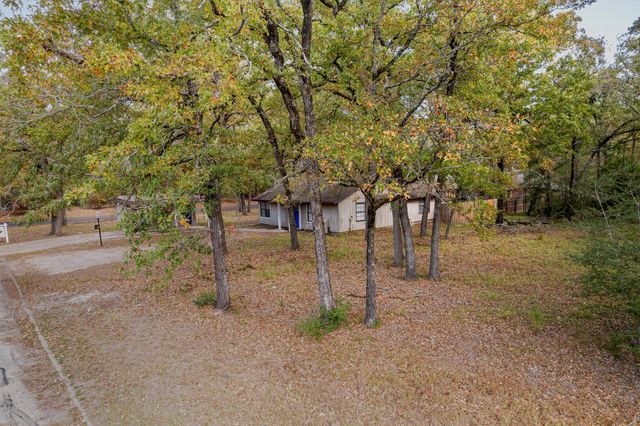 28700 Gumwood Court, Huntsville, TX 77320